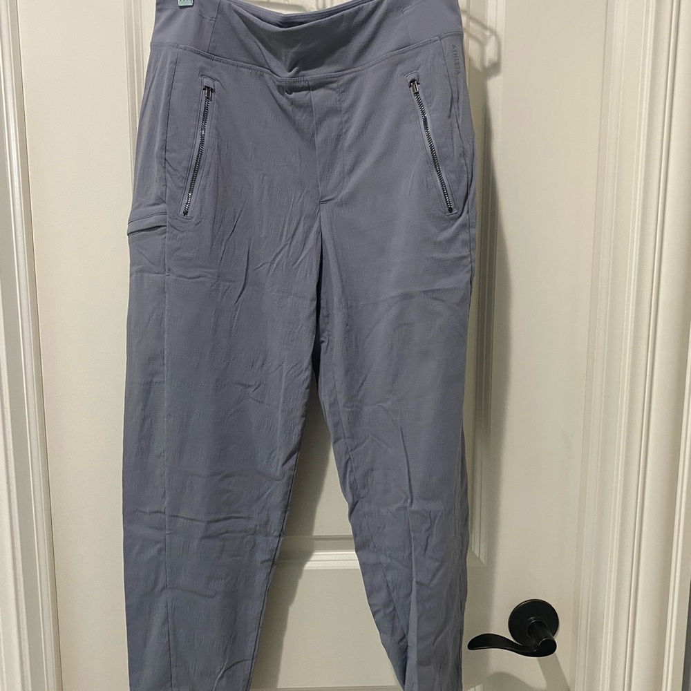 Athleta Coastline Gray Trekkie Pants